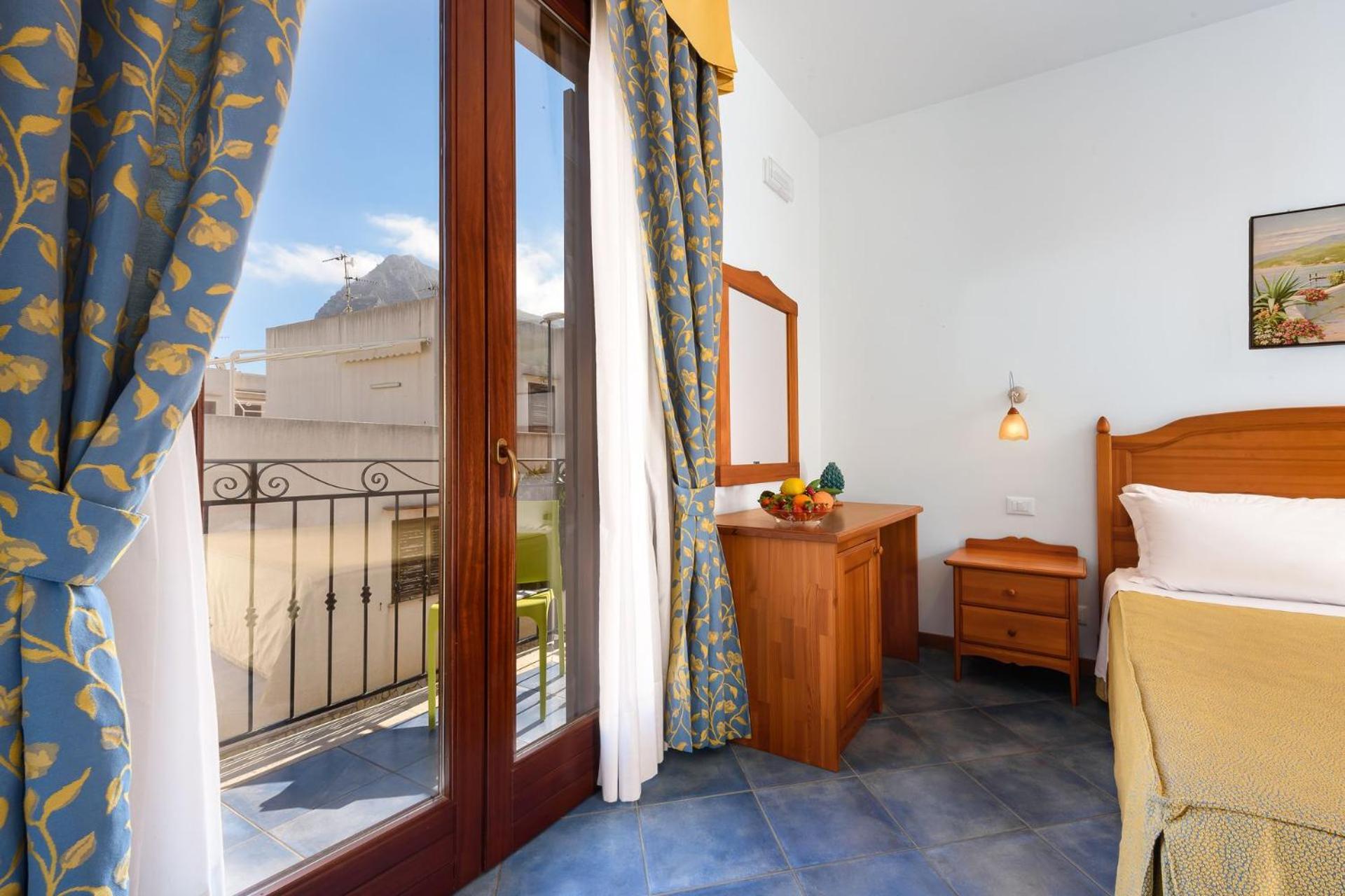 La Meridiana Hotel San Vito Lo Capo Exterior photo